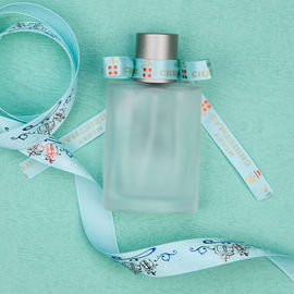 Ruban fait sur commande d'emballage de cadeau de Parfums, ruban de satin de polyester de l'or 9mm avec l'aluminium